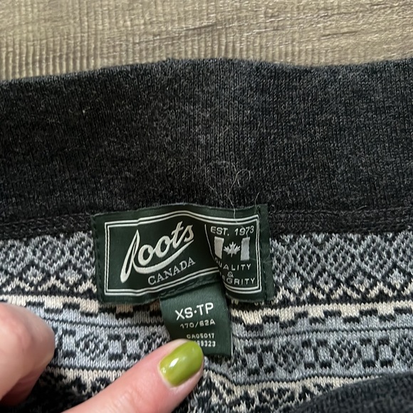 Roots cabin jogger in fair isle print NWOT - Picture 3 of 5